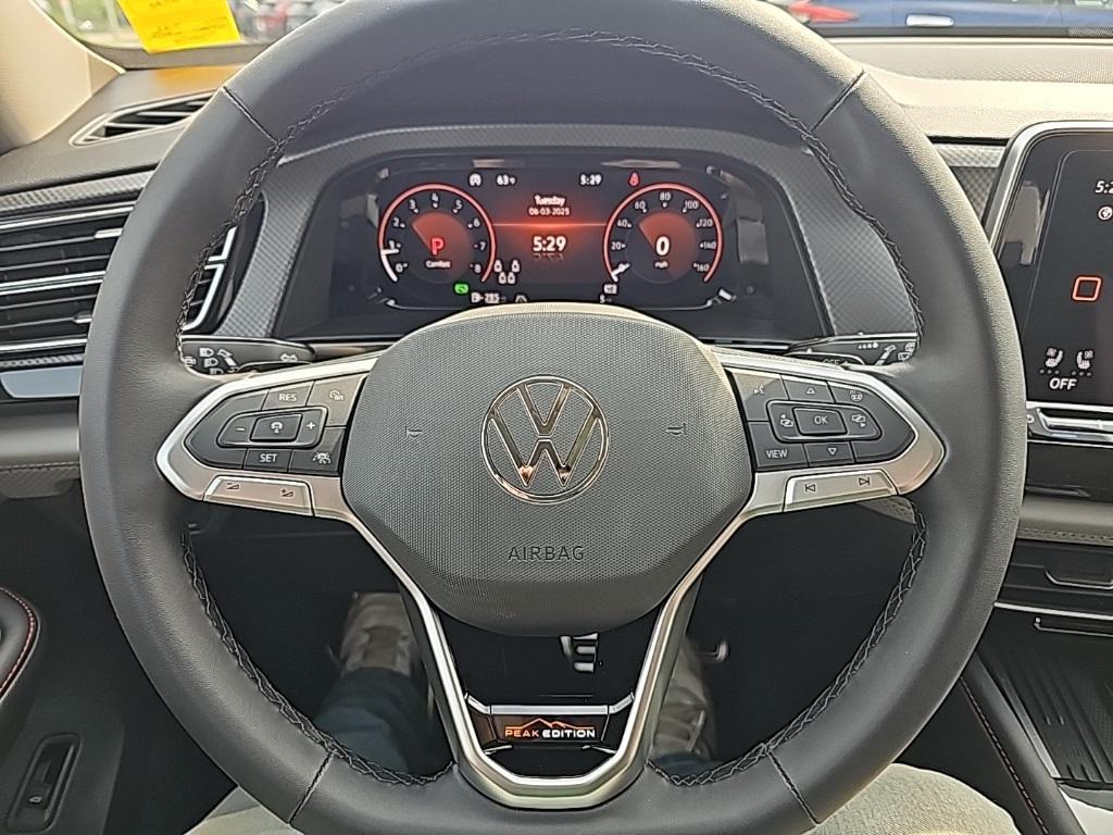 new 2025 Volkswagen Atlas car, priced at $43,425
