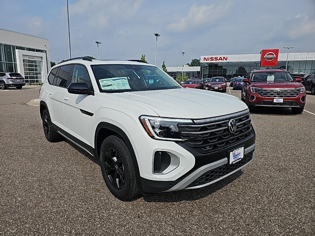 new 2025 Volkswagen Atlas car, priced at $43,425