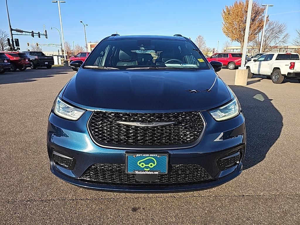 used 2025 Chrysler Pacifica car, priced at $37,967