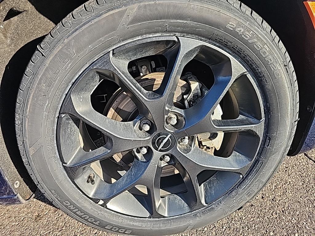 used 2025 Chrysler Pacifica car, priced at $37,967