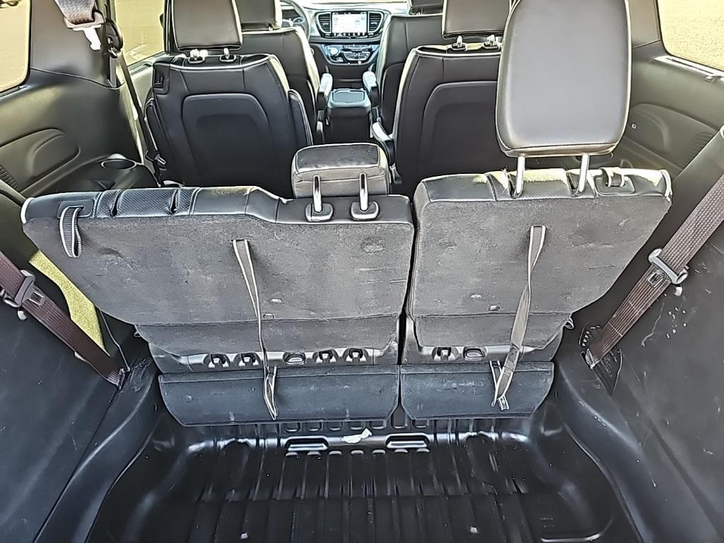 used 2025 Chrysler Pacifica car, priced at $37,967