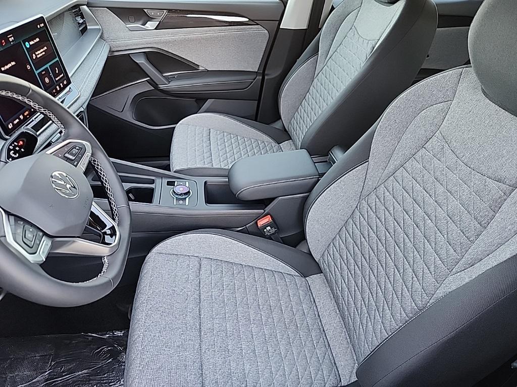 new 2025 Volkswagen Tiguan car, priced at $30,814