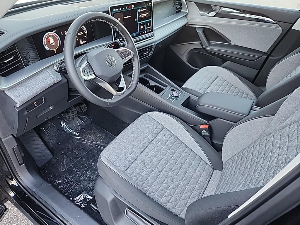 new 2025 Volkswagen Tiguan car, priced at $30,814