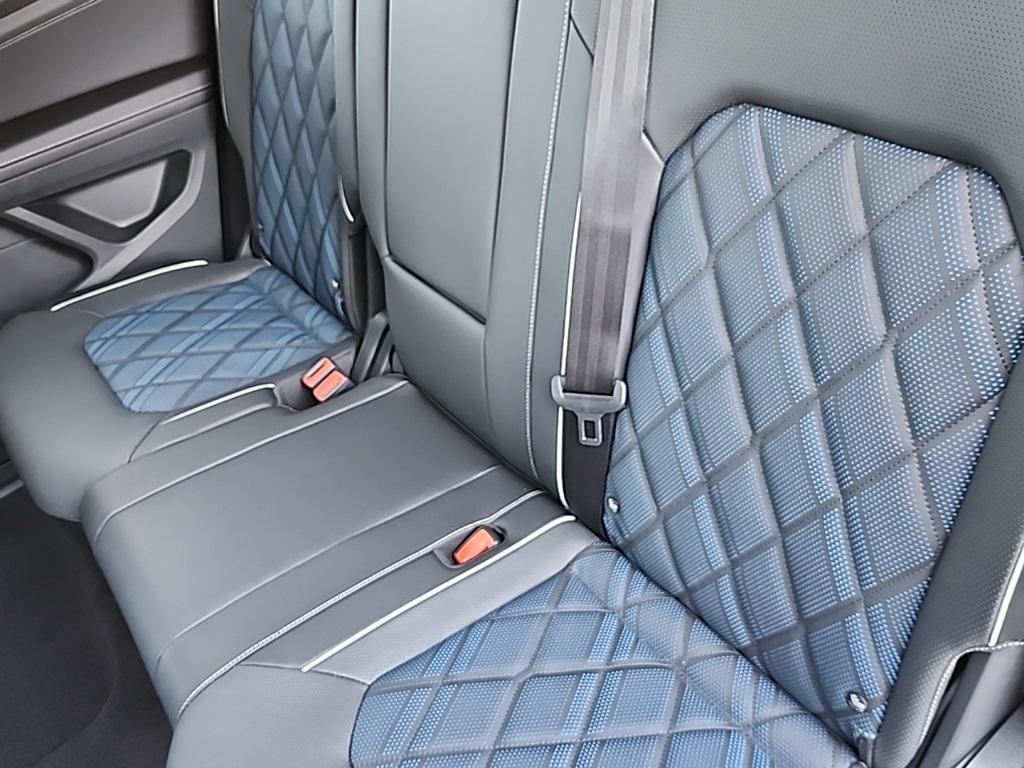 new 2026 Volkswagen Atlas Cross Sport car, priced at $54,406