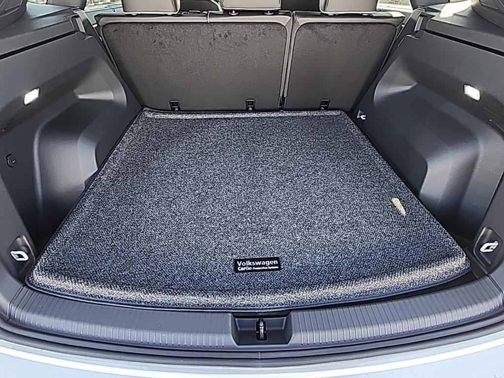 new 2026 Volkswagen Atlas Cross Sport car, priced at $54,406