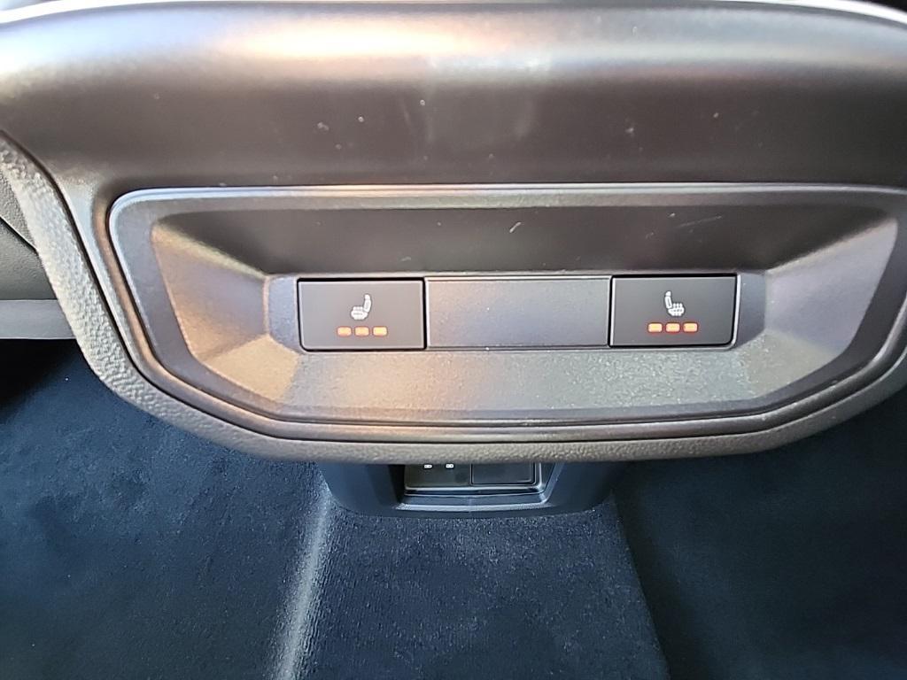 new 2026 Volkswagen Atlas Cross Sport car, priced at $54,406