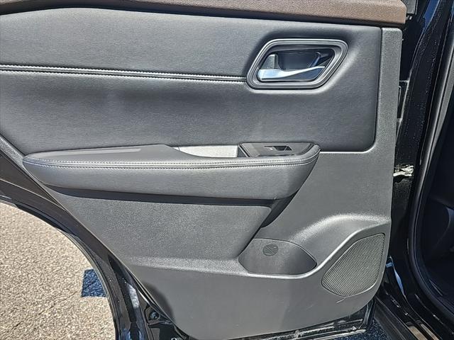 used 2022 Nissan Rogue car, priced at $25,784