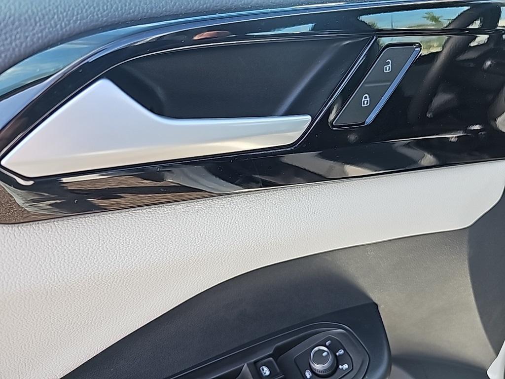 new 2025 Volkswagen Taos car, priced at $28,046