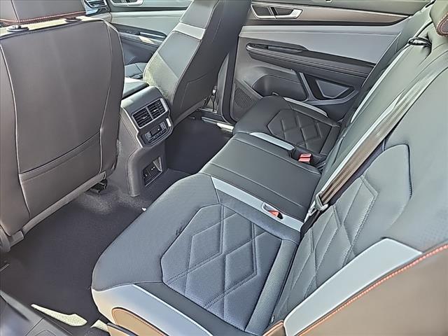 new 2025 Volkswagen Atlas car, priced at $47,280