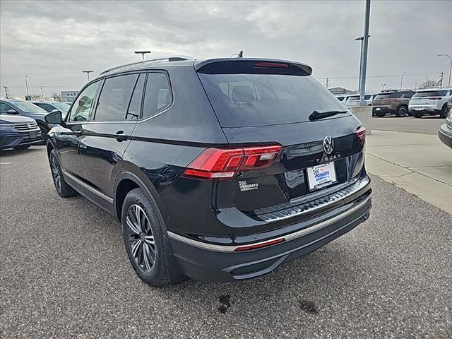 new 2024 Volkswagen Tiguan car, priced at $35,468