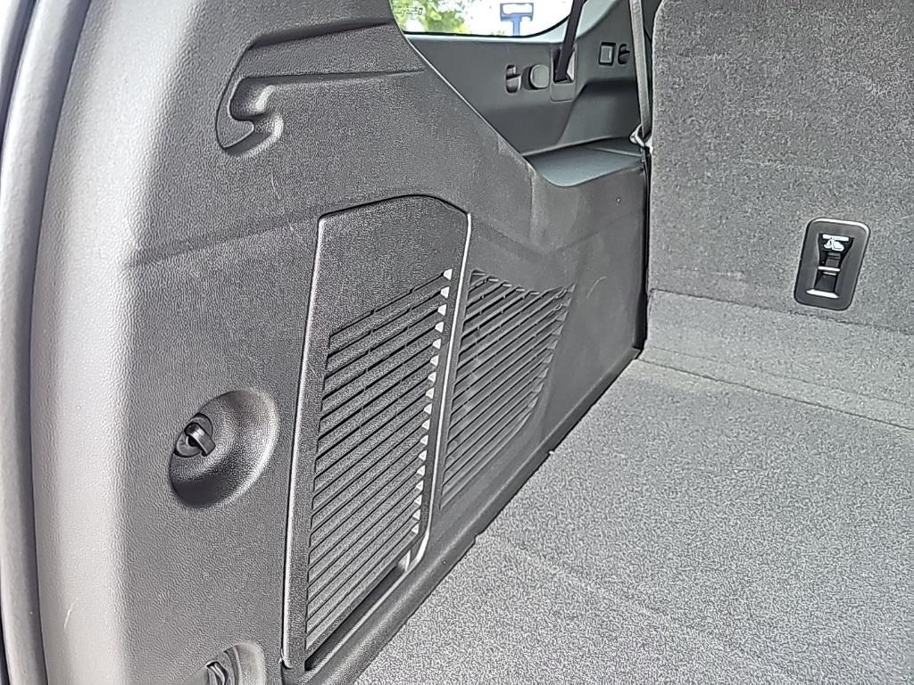 new 2025 Chevrolet Suburban car, priced at $80,380