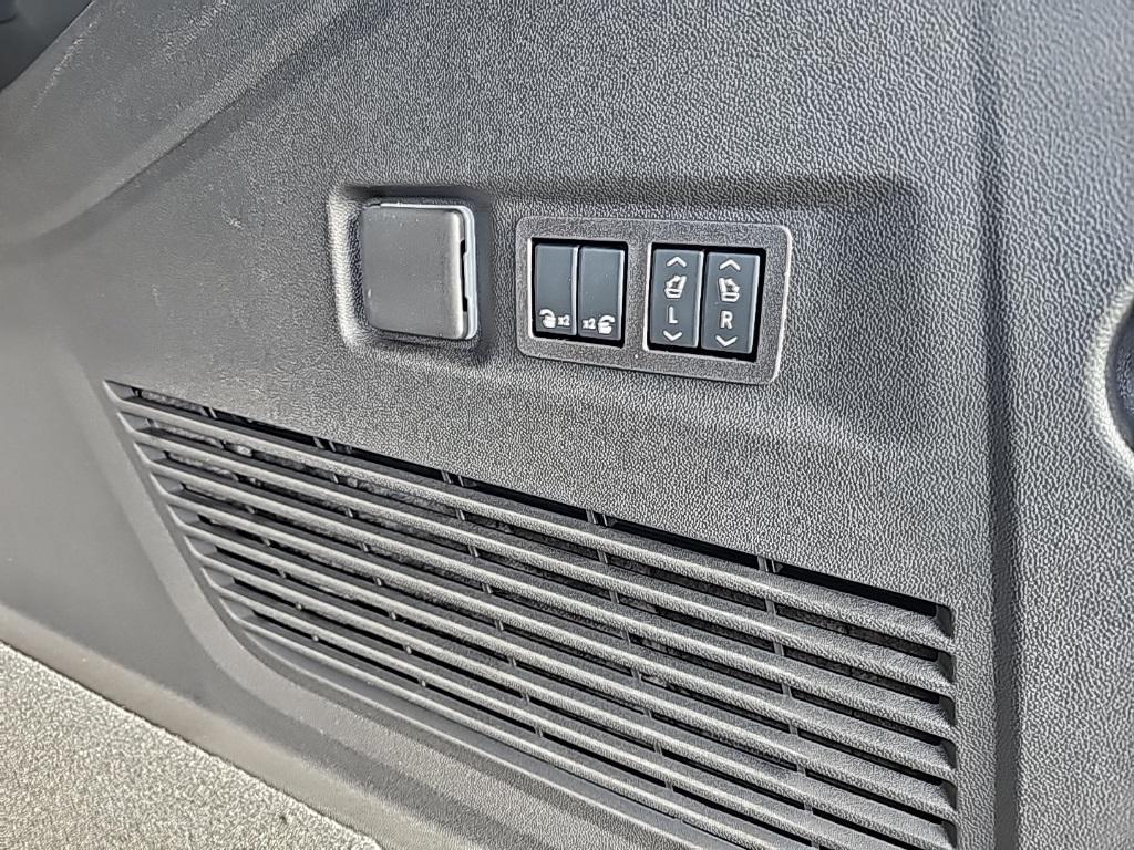 new 2026 Chevrolet Suburban car, priced at $88,585