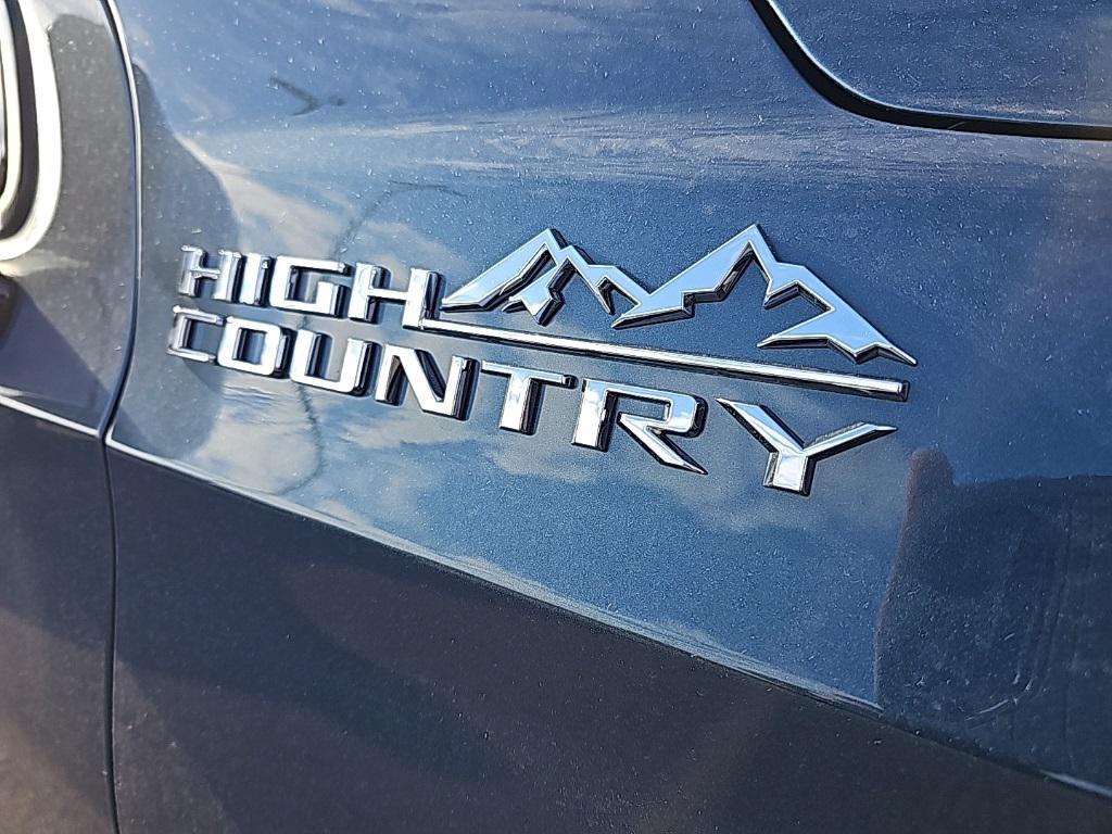 new 2026 Chevrolet Suburban car, priced at $88,585