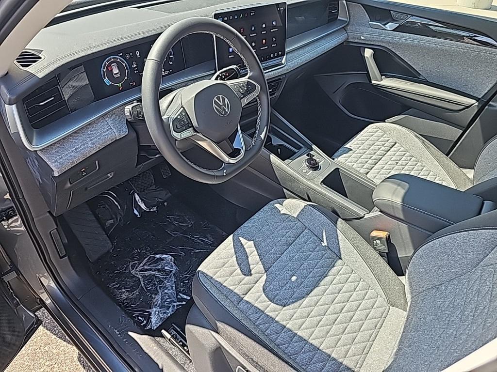 new 2025 Volkswagen Tiguan car, priced at $30,467
