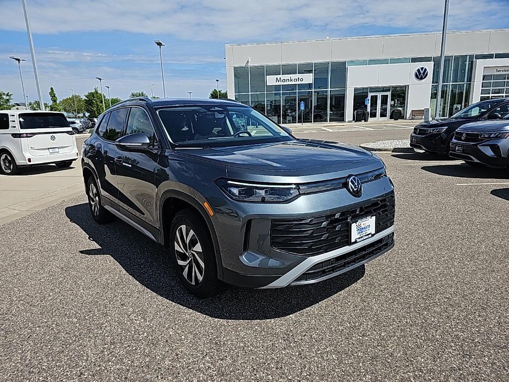 new 2025 Volkswagen Tiguan car, priced at $30,467