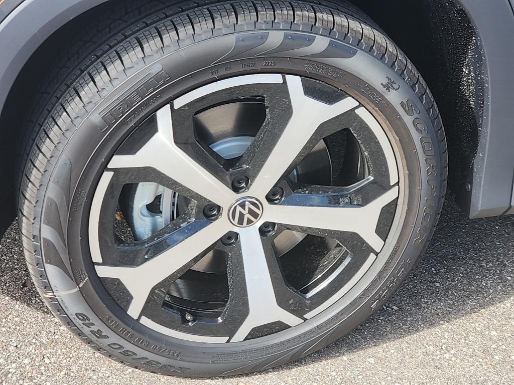 new 2025 Volkswagen Tiguan car, priced at $34,540