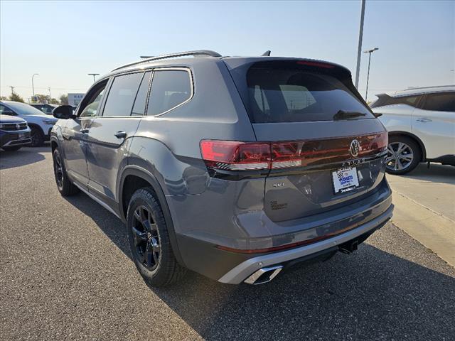 new 2024 Volkswagen Atlas car, priced at $52,150