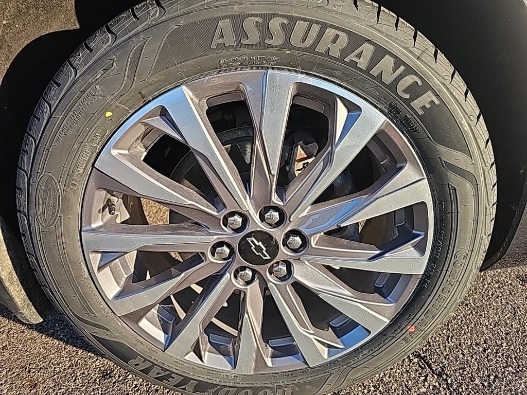 used 2023 Chevrolet Blazer car, priced at $32,989