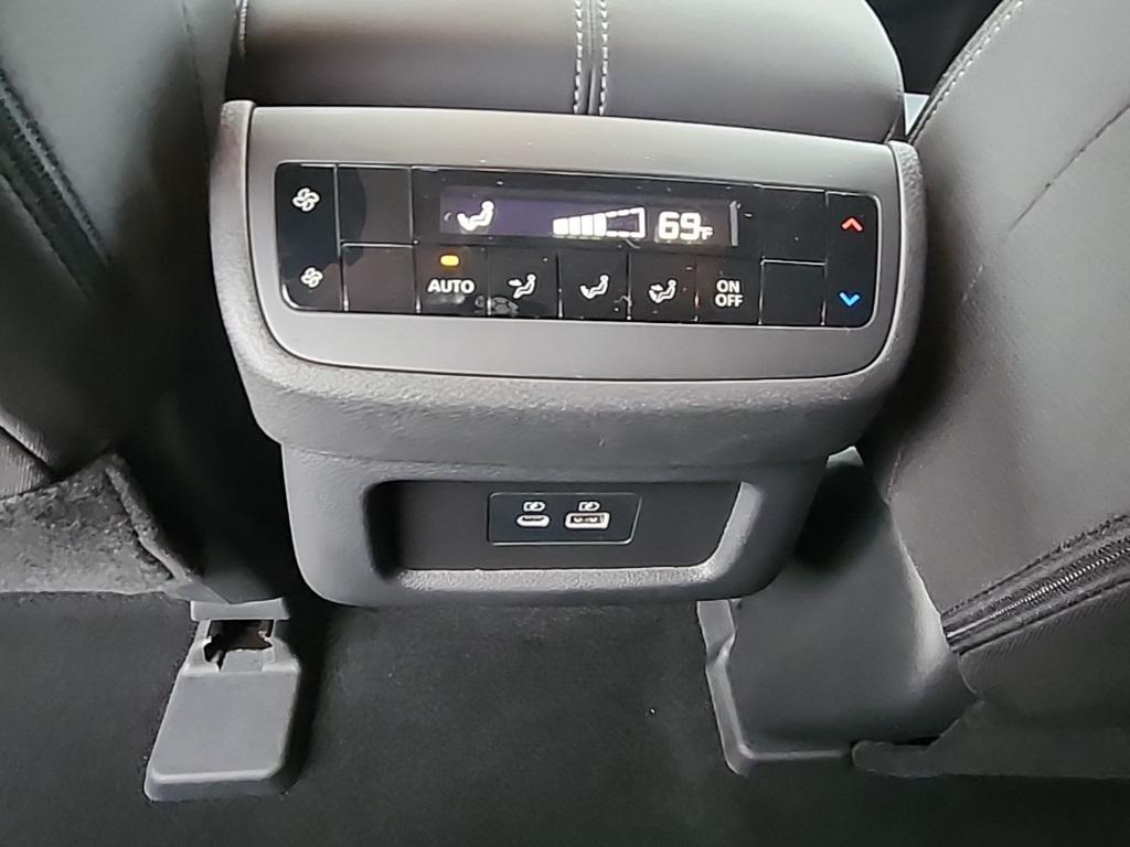 new 2025 Nissan Pathfinder car, priced at $36,840