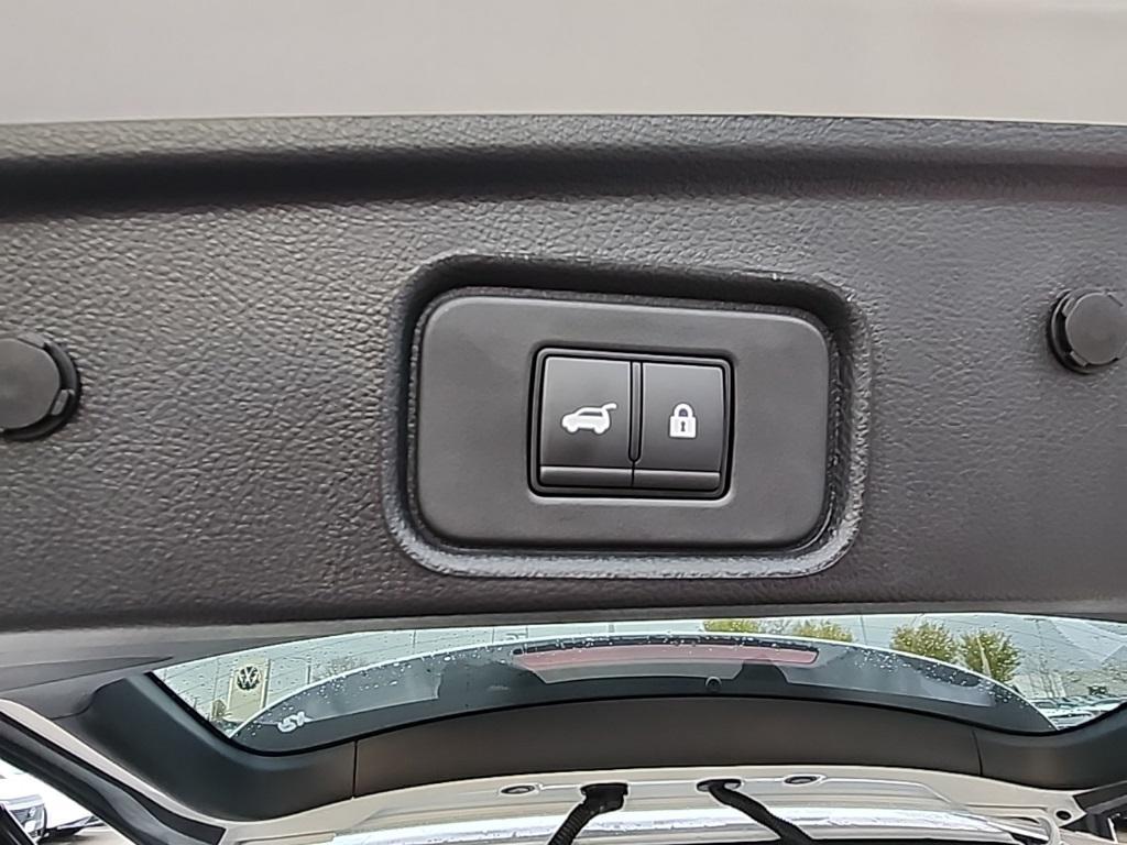 new 2025 Nissan Pathfinder car, priced at $36,840