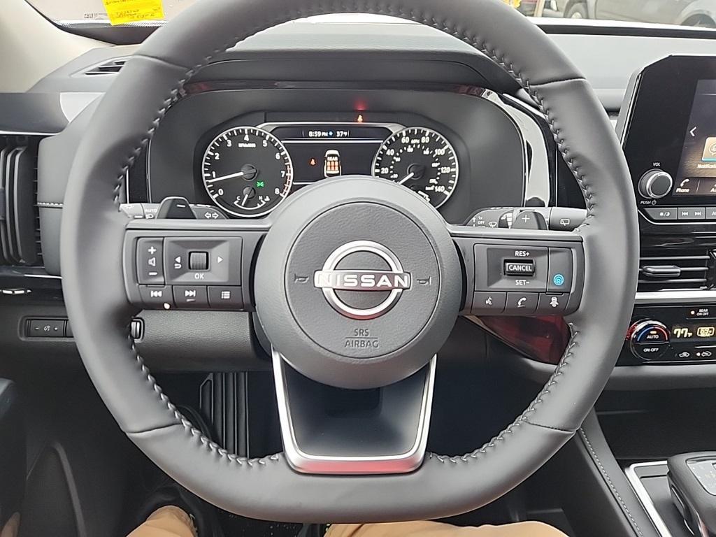 new 2025 Nissan Pathfinder car, priced at $36,840