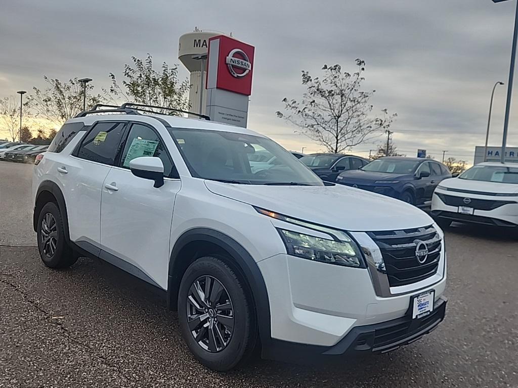 new 2025 Nissan Pathfinder car, priced at $36,840