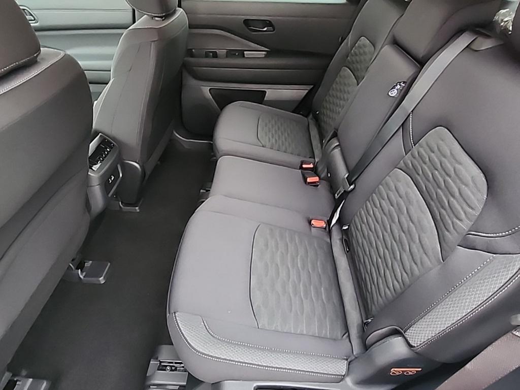 new 2025 Nissan Pathfinder car, priced at $36,840