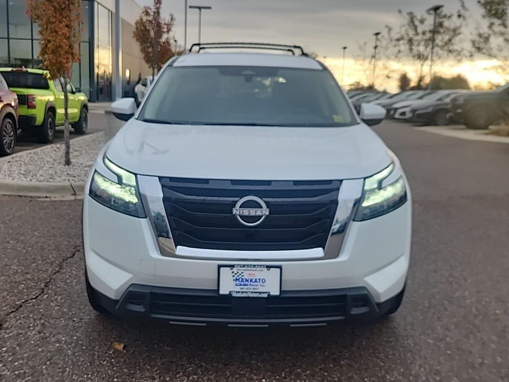 new 2025 Nissan Pathfinder car, priced at $36,840