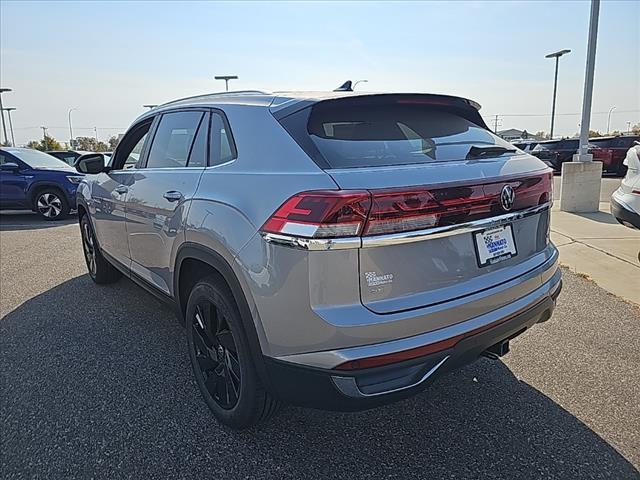 new 2024 Volkswagen Atlas Cross Sport car, priced at $43,872