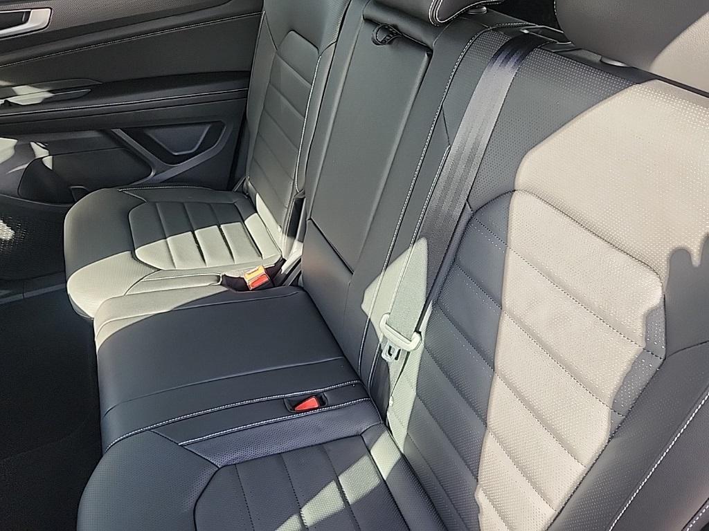 new 2026 Volkswagen Atlas Cross Sport car, priced at $50,891