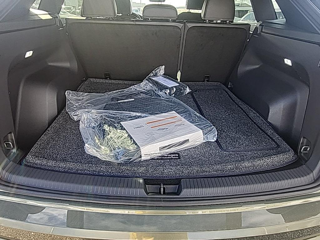 new 2026 Volkswagen Atlas Cross Sport car, priced at $50,891