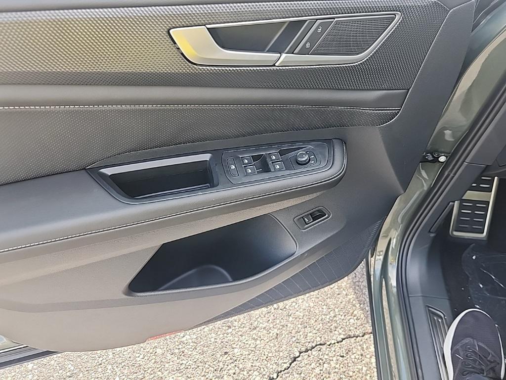 new 2026 Volkswagen Atlas Cross Sport car, priced at $50,891