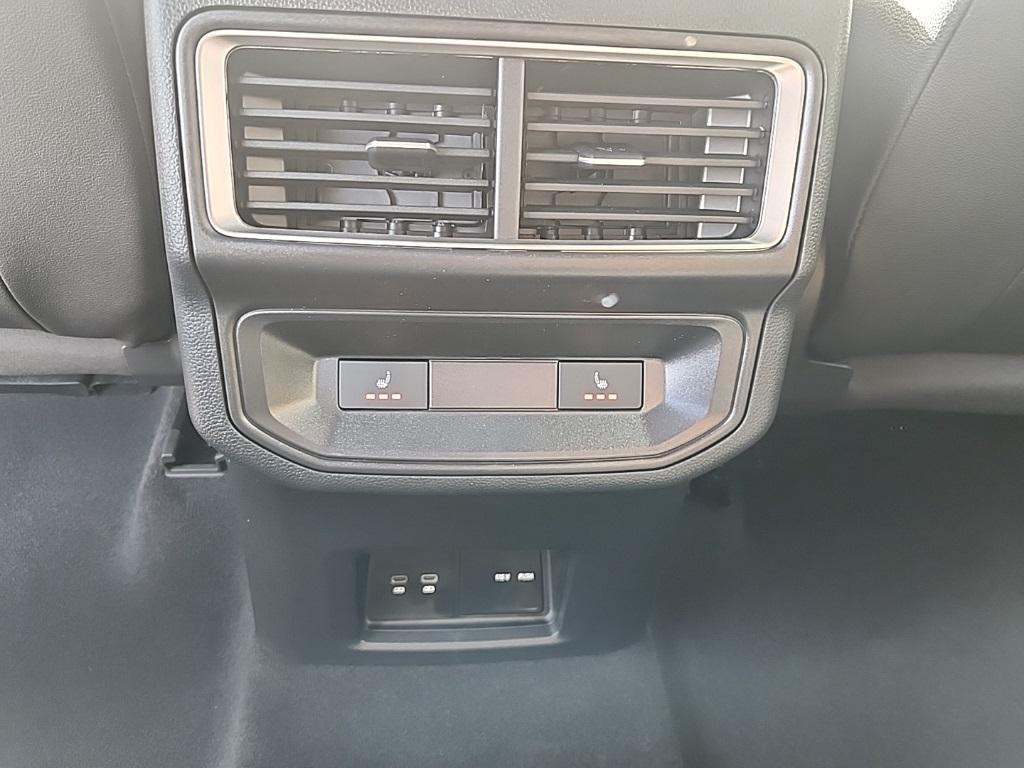 new 2026 Volkswagen Atlas Cross Sport car, priced at $50,891