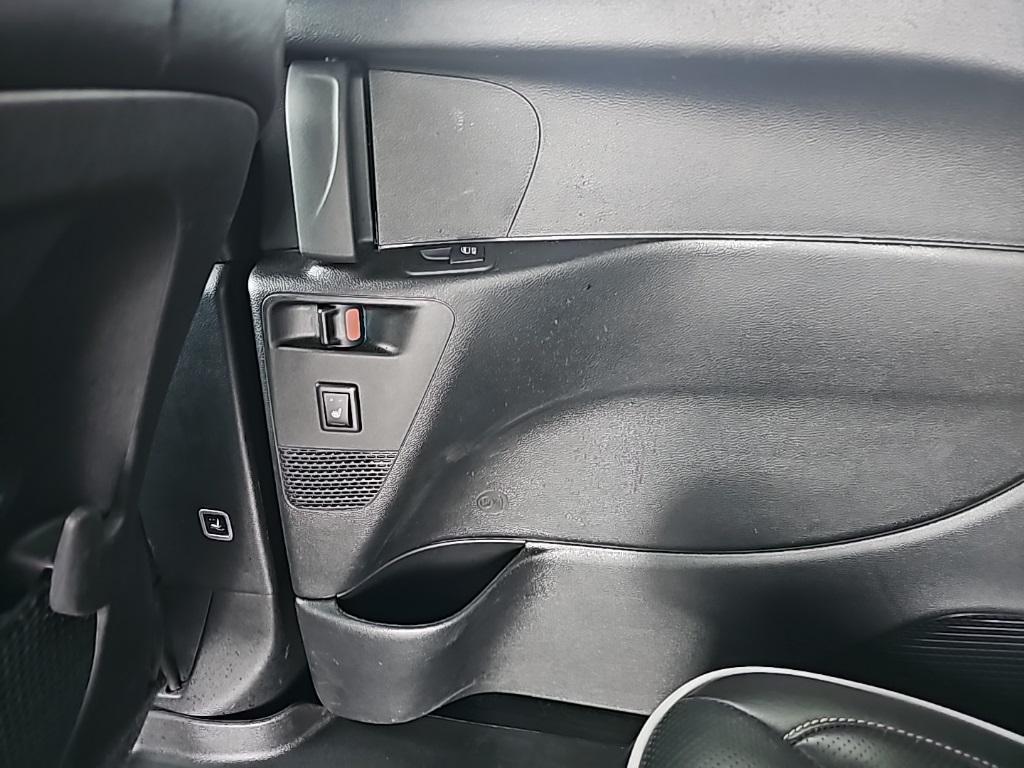 used 2025 Chrysler Pacifica car, priced at $38,356