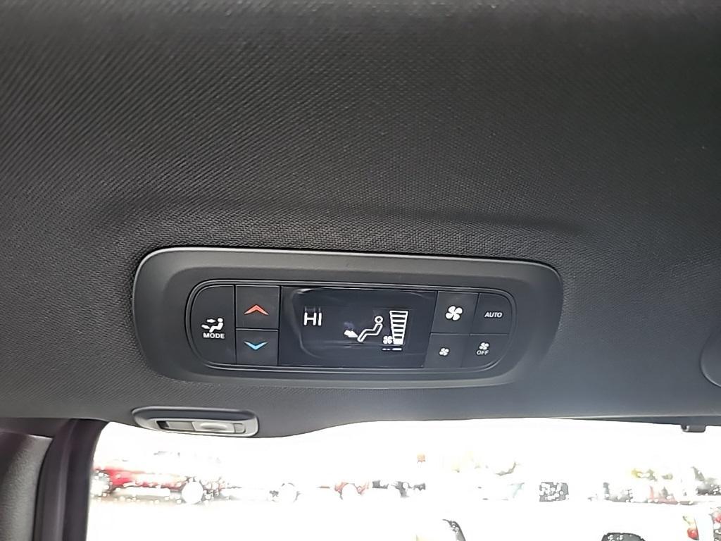 used 2025 Chrysler Pacifica car, priced at $38,356