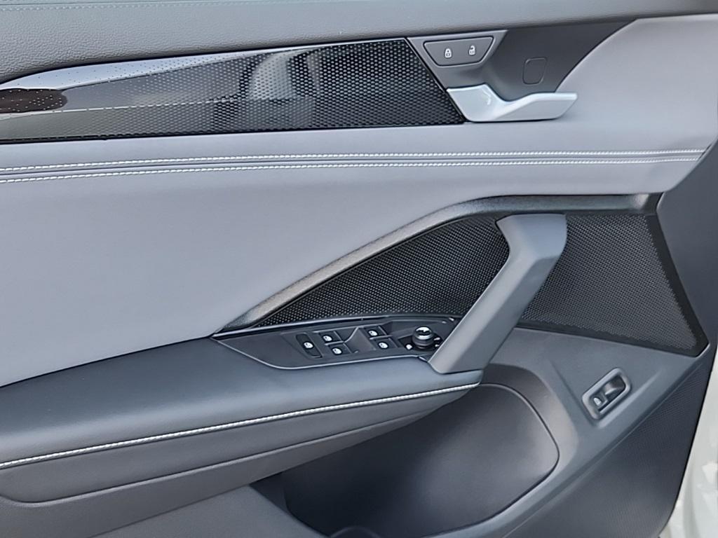 new 2025 Volkswagen Tiguan car, priced at $34,540