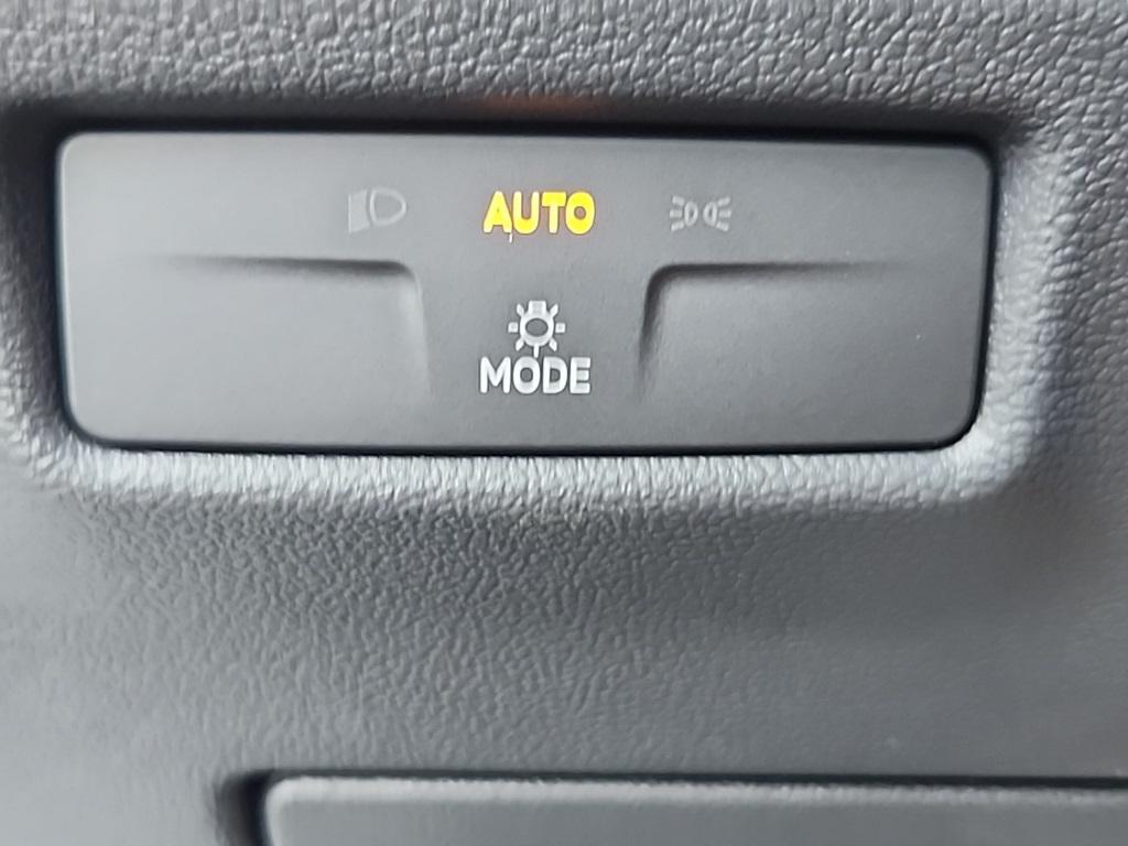 new 2025 Volkswagen Tiguan car, priced at $34,540