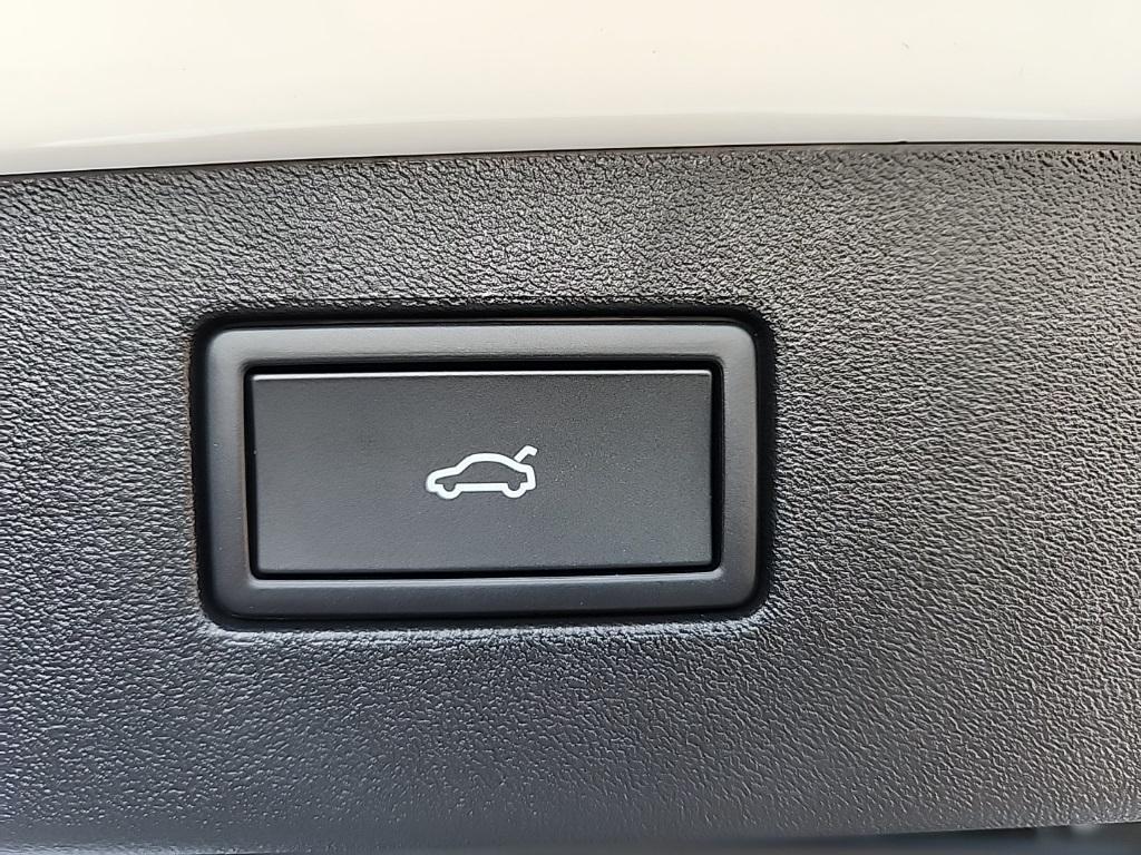 new 2025 Volkswagen Tiguan car, priced at $34,540