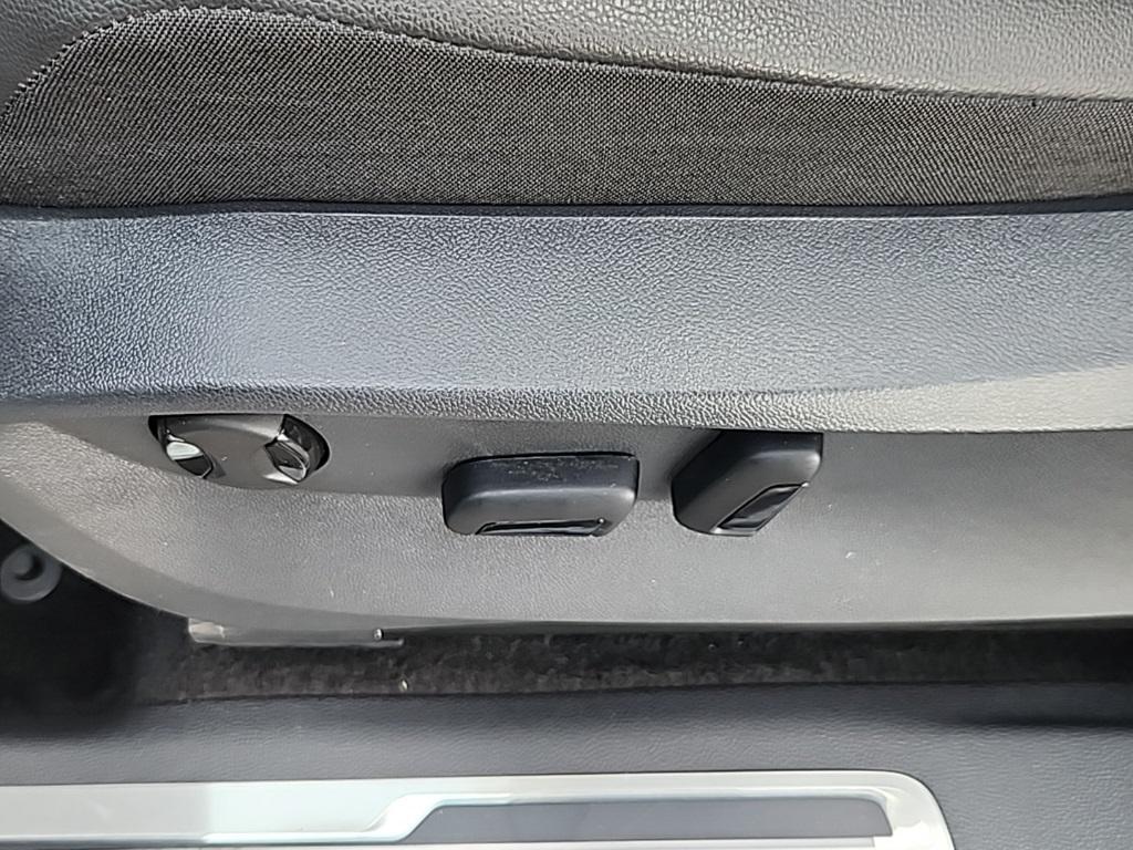 used 2024 Volkswagen Tiguan car, priced at $28,967