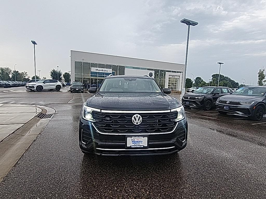 new 2026 Volkswagen Atlas car, priced at $55,360