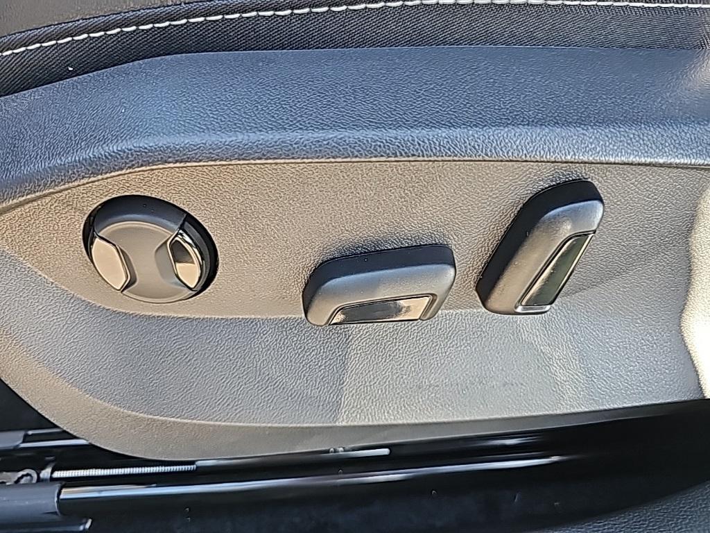 new 2025 Volkswagen Taos car, priced at $36,636