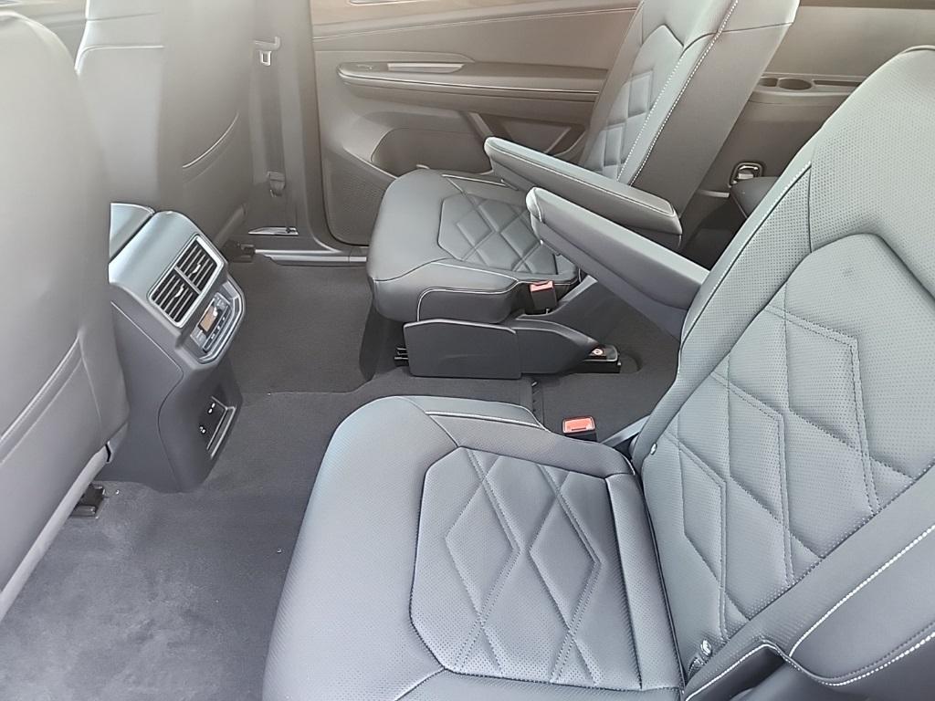 new 2026 Volkswagen Atlas car, priced at $46,831