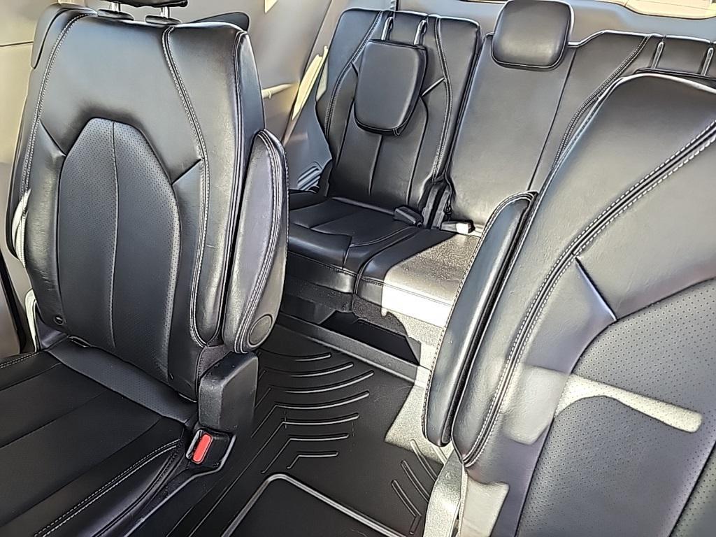 used 2024 Chrysler Pacifica car, priced at $29,958