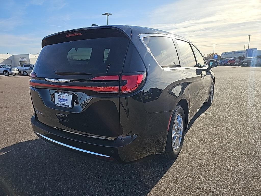 used 2024 Chrysler Pacifica car, priced at $29,958