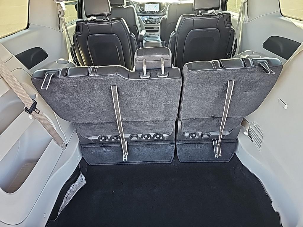 used 2024 Chrysler Pacifica car, priced at $29,958