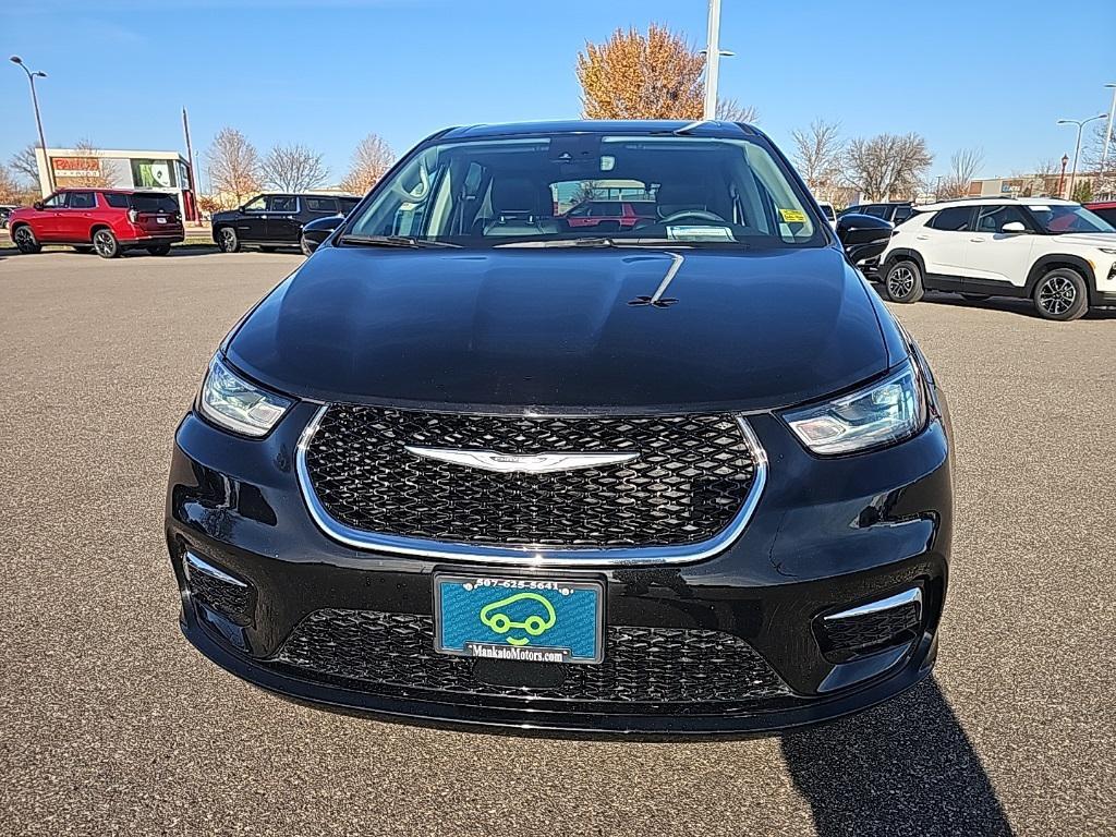 used 2024 Chrysler Pacifica car, priced at $29,958