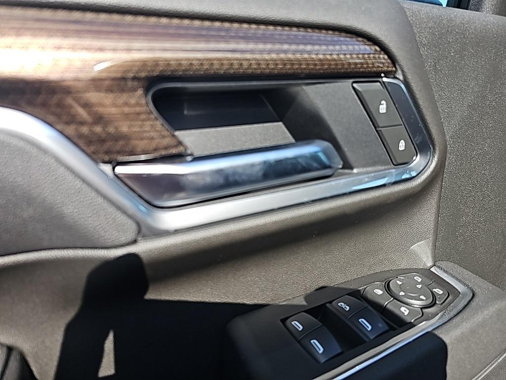 new 2025 Chevrolet Silverado 3500 car, priced at $70,575