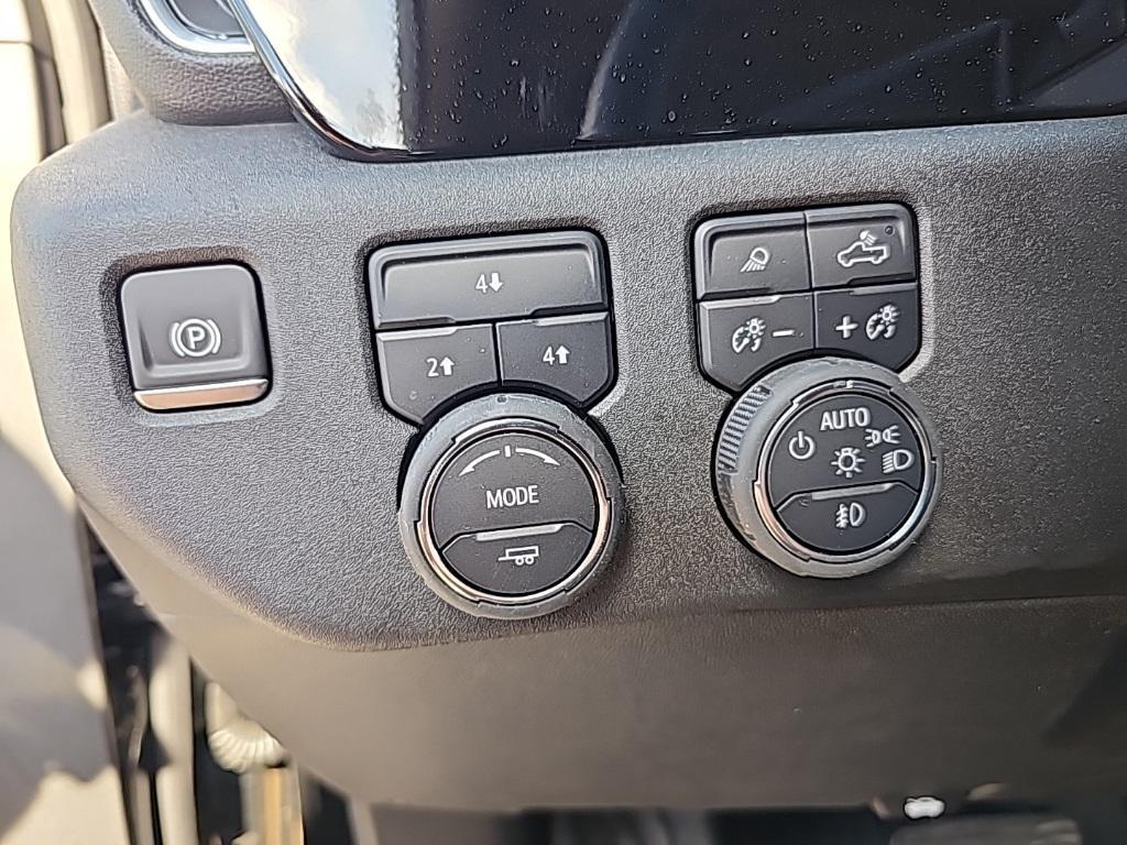 new 2025 Chevrolet Silverado 3500 car, priced at $70,575