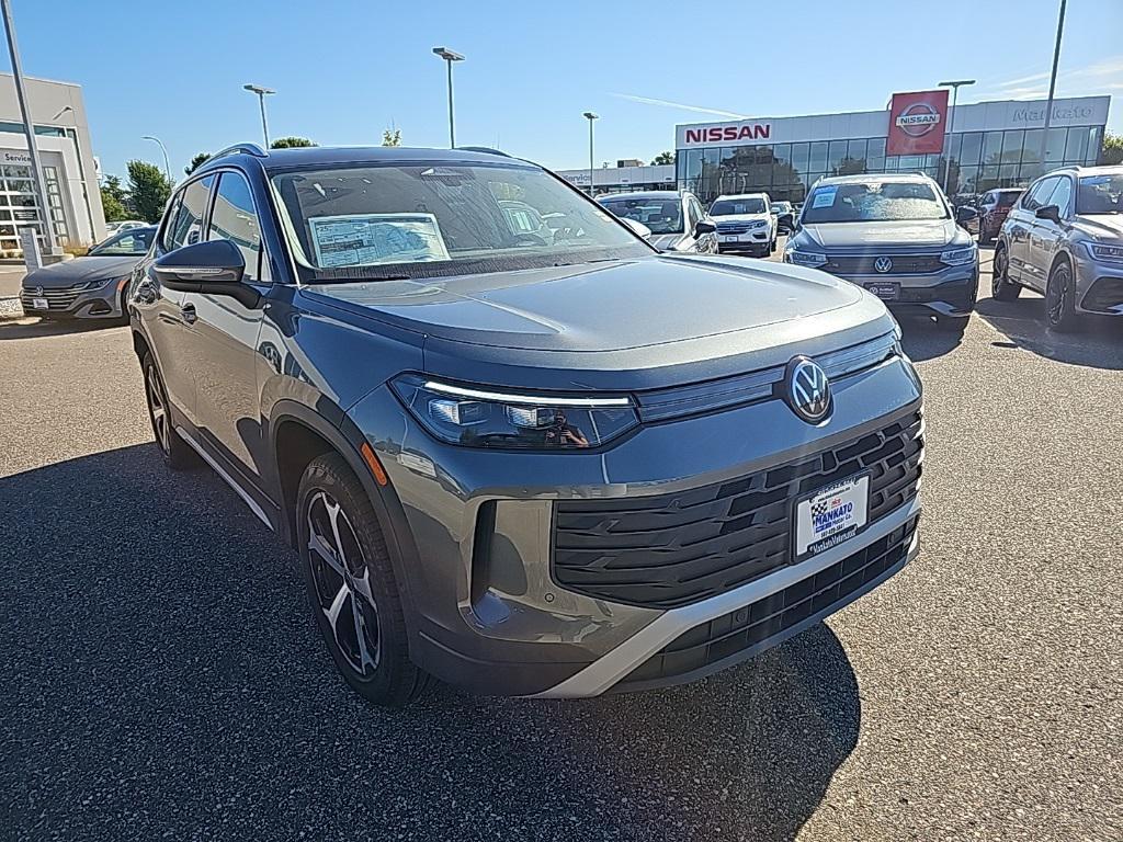 new 2025 Volkswagen Tiguan car, priced at $34,530