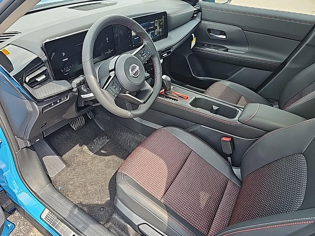 new 2025 Nissan Kicks car, priced at $32,455